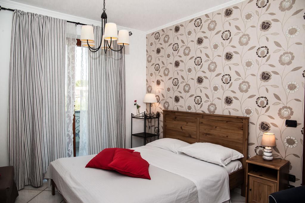 Certe Notti - Suites Помпей Екстериор снимка